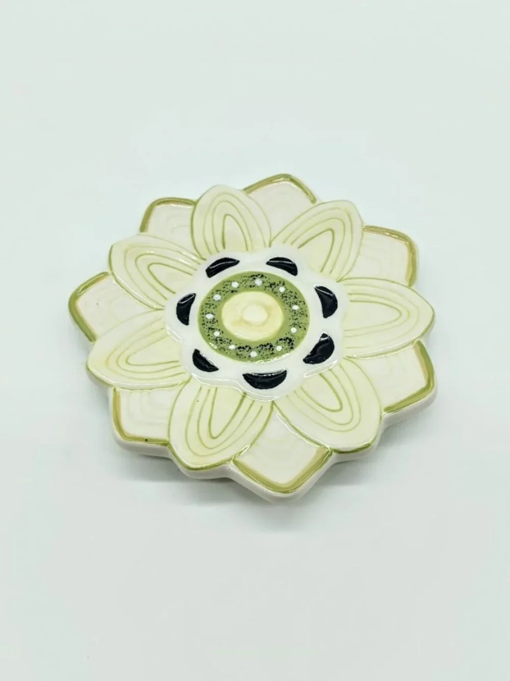 Boxed Set of 4 Flora Rosa Ceramic Mini Plates NIB